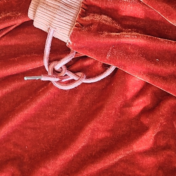 Rust color velour coord sweat suit - Picture 2 of 2